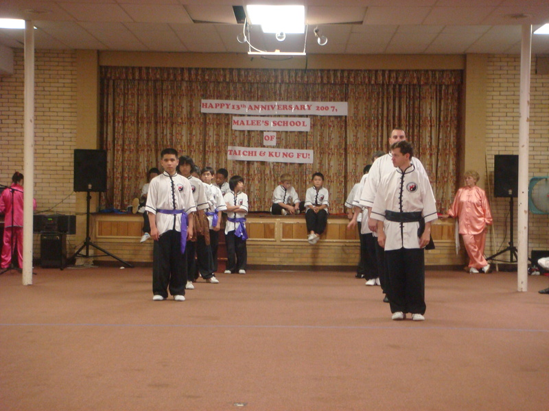 Image: /media/?path=/sports/Kung Fu/2007-10-06 Malee's School's 13 Anniversary/20071006-140650-0.jpg